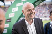 Fifa-Präsident Gianni Infantino weilte auf Einladung der beiden Landesverbände im St.Galler Kybunpark.