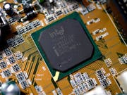 Forscher haben eine neue Sicherheitslücke bei Intel-Chips entdeckt. (Bild: KEYSTONE/EPA/SASCHA STEINBACH)
