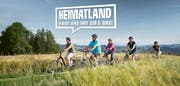 Im «Heimatland» radelt man dem Alltagstrott davon: Per E-Bike fährt man durch eine einmalige Naturlandschaft und lernt Land und Leute besser kennen. (Bild: PD)