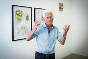 Gut bezahlt, wie das Werk von Hadrien Dussoix (rechts oben) vermuten liesse, ist Paul Hafners Job als Galerist beileibe nicht. (Bild: Ralph Ribi)