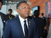 Madagaskars Präsident Hery Rajaonarimampianina soll nach dem Willen des Verfassungsgerichts mit der Opposition eine Einheitsregierung bilden. Sonst droht dem Land der Einsatz der Armee. (Bild: KEYSTONE/EPA/DANIEL GETACHEW)