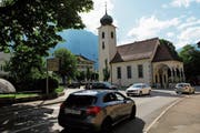 Der Verkehr setzt der Kapelle Unterheiligkreuz zu. (Bild: Florian Arnold (Altdorf, 29. Mai 2018))