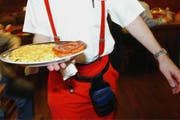 Mit erschwinglichen Mittagsmenus kann das Mittagsgeschäft der Restaurants auf dem Land derzeit gehalten werden. (Symbolbild: PD)