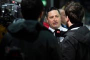 Jason O'Leary, damals Nachwuchs-Trainer des SC Langenthal, bei einem Fernsehinterview 2017. (Bild: Urs Lindt/freshfocus)