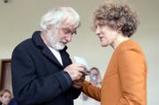 Der verstorbene reformierte Pfarrer Ernst Sieber auf einem Archivbild. Im September 2013 erhielt Sieber von der Zürcher Stadtpräsident Corine Mauch das Staatssiegel für sein Lebenswerk. (Bild Keystone/Walter Bieri)