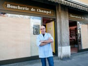Die Metzgerei von Christian Mansey nahmen militante Tierschützer Mitte April ins Visier. Sie bewarfen das Schaufenster mit Steinen. (Bild: Keystone/SALVATORE DI NOLFI)