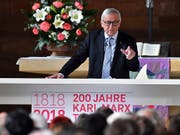 EU-Kommissionspräsident Juncker rief in Trier dazu auf, die grosse intellektuelle Leistung von Marx vom politischen Missbrauch durch spätere Generationen zu trennen. (Bild: KEYSTONE/AP dpa/HARALD TITTEL)