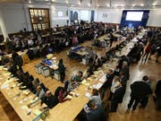 Stimmenauszählung in Westminster, London: Hier konnten die Tories ihre Mehrheit trotz Verlusten behaupten. (Bild: KEYSTONE/AP PA/JONATHAN BRADY)