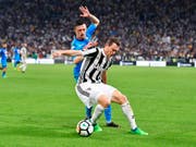 Stephan Lichtsteiner wird mit Juventus Turin den siebten Meistertitel in Folge feiern (Bild: KEYSTONE/AP ANSA/ALESSANDRO DI MARCO)