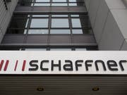 Der Komponentenhersteller und Spezialist für Elektromagnetverträglichkeit Schaffner mit weniger Gewinn im ersten Halbjahr - wegen der Restrukturierung der Division Power Magnetics und Abschreibungen auf latente Steuerguthaben in den USA. (Bild: KEYSTONE/GAETAN BALLY)