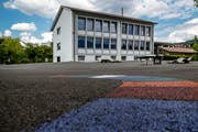Das Schulhaus Kuonimatt in Kriens. (Bild: Philipp Schmidli/1. Juni 2018)