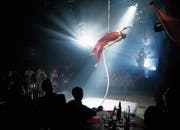 Im Broadway-Varieté gibt es Zirkusatmosphäre und etwas Gutes zu essen und zu trinken. (Bild: Stefan Kaiser, (Zug, 1. Juni 2018))