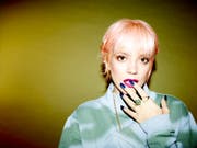 Auch optisch ist Lily Allen im Vergleich zu früher kaum wiederzuerkennen. (Bild: Warner)