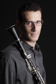 Der israelische Musiker Gilad Harel überzeugt im Konzert mit dem Kammerorchester St.Gallen. (Bild: PD)