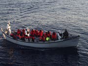 An Italiens Küste wurden laut SEM im Mai mehr ankommende Flüchtlinge registriert als im Vormonat. Sie wollen aber nicht primär in die Schweiz. (Bild: KEYSTONE/EPA ANSA / ITALIAN NAVY PRESS OFFICE/ITALIAN NAVY PRESS)
