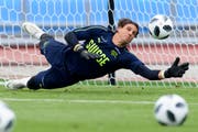 Yann Sommer und das Schweizer Nationalteam trainerten gestern erstmals in Toljatti. (aurent Gillieron/KEY)