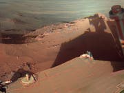 Muss seine Entdeckungsfahrten auf dem Mars vorerst pausieren: das Erkundungsfahrzeug "Opportunity". (Bild: KEYSTONE/AP NASA/UNCREDITED)