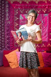 Brigitt Meier entdeckte vor vier Jahren das Schreiben wieder. (Bild: Urs Bucher)