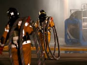 Die Rettungskräfte von SIS kamen am Mittwoch bei einer Explosion im Kanton Genf zum Einsatz. (Bild: KEYSTONE/SALVATORE DI NOLFI)