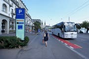 Diese Parking-Ausfahrt zum Schweizerhofquai wurde versuchsweise gesperrt.Bild Dominik Wunderli
