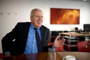 Hat wieder gut lachen: Pierin Vincenz durfte das Zürcher Untersuchungshaftgefängnis nach über dreieinhalb Monaten verlassen. (Ralph Ribi)
