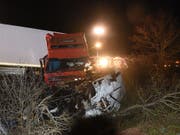 Das Drama spielte sich auf einem Strassenabschnitt ab, der wegen seiner Gefährlichkeit «Strasse des Todes» genannt wird. (Bild: Keystone/MAXPPP/PHILIPPE BIGARD)