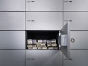 Reiche sind im vergangenen Jahr laut einer Studie dank des Börsenbooms noch reicher geworden. (Bild: KEYSTONE/GABRIELE PUTZU)