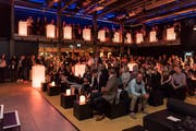 Blick in die neu eröffnete Chollerhalle. Bild: Christian H. Hildebrand (Cham, 22. September 2017)