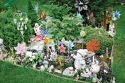 Ein Gemeinschaftsgrab für Fehlgeborene auf einem Friedhof. (Bild: Jürgen Ritter/Imago (Berlin, 11. Mai 2018))
