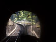Für einen ehemaligen SBB-Angestellten zeigt sich am Freitag, ob er in den Genuss einer teilbedingten Strafe kommt. (Bild: KEYSTONE/GAETAN BALLY)