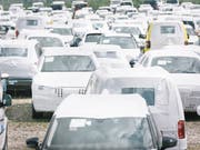 Die Verkäufe von Neuwagen sind im Mai in Europa nur schwach gewachsen. (Bild: KEYSTONE/CHRISTIAN BEUTLER)