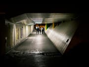 No-go-Areas für Frauen sind häufig Unterführungen. (Bild: Keystone/CHRISTIAN BEUTLER)