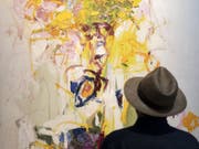 Besucher vor dem Bild «Composition» (1969) von Joan Mitchell. Es wurde an der Art Basel für 14 Millionen Dollar verkauft. (Bild: Keystone/GEORGIOS KEFALAS)