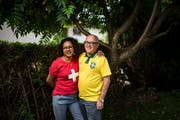 Das brasilianisch-schweizerische Ehepaar Claudia Cilene und Bruno Zünd wohnt heute in Niederuzwil. (Bild: Benjamin Manser)