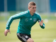 Toni Kroos zweifelt trotz der enttäuschenden Testspiele nicht an seiner Mannschaft (Bild: KEYSTONE/AP/MICHAEL PROBST)