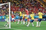 Gleich folgt der Schweizer Jubel: Steven Zuber (Mitte) trifft per Kopf zum 1:1-Ausgleich. (Bild: Kevin C. Cox/Getty (Rostow am Don, 17. Juni 2018))