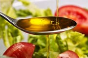 Die Bezeichnung 'Olivenöl extra vergine' steht für die höchste Güteklasse, die ein Olivenöl erreichen kann. (Bild: Getty)
