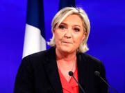 Die französische Rechtspopulistin Marine Le Pen muss laut einem Urteil des EU-Gerichts von Dienstag dem EU-Parlament knapp 300'000 Euro zurückzahlen. (Bild: KEYSTONE/EPA/IAN LANGSDON)