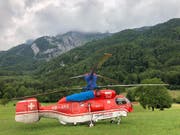 Der Helikopter zog Schaulustige an. (Bild: Andrea Müntener-Zehnder)