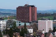Muss sich mit der Einführung eines Globalbudgets befassen: Luzerner Kantonsspital.(Eveline Beerkircher/LZ)