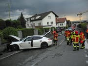 Die Unfallstelle in Galgenen am Freitagabend. Bild: Kapo Schwyz