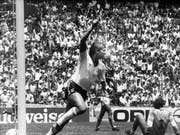Dreht nach dem 3:0 gegen Paraguay an der WM 1986 jubelnd ab: Gary Lineker (Bild: KEYSTONE/AP/BOB DEAR)