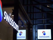Zu viel bezahlt? Die Swisscom lässt abklären, inwieweit sie vom Unterengadiner Bauabsprachen-Skandal betroffen ist. (Bild: KEYSTONE/MELANIE DUCHENE)