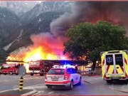 Wegen des Brandes war der Bahnverkehr unterbrochen. (Bild: Canal9)