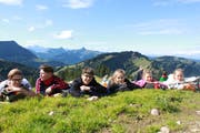 Praxisbezug wird an der Rudolf Steiner Schule gross geschrieben: Sowohl im Schulalltag als auch durch die vielen Praktika und Lager werden Eigeninitiative, Einsatzbereitschaft und Motivation gefördert. Bild: PD