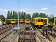 Züge der Berliner U-Bahn im Depot Friedrichsfelde. (Bild: Aazarus/Wikipedia)