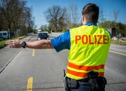Verkehrskontrolle der Kantonspolizei Thurgau an der Wilerstrasse in Weinfelden.