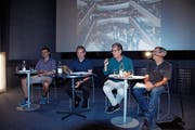 Die Konsumwelt drängt den Kunstfilm ab. Der Vorstand lässt sich davon nicht entmutigen: Marco Knaus, Florian Schällibaum, Peter Bötschi und Paul Balzer (von links). (Bild: Peter Küpfer)