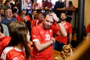 Nach Spielende fällt der Druck ab und weicht der Erleichterung. (Bilder: Donato Caspari)