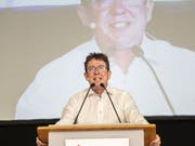 Die Initiative «Schweizer Recht statt fremde Richter» bedeute «ein Ja zur direkten Demokratie», sagte SVP-Parteipräsident Albert Rösti vor den Delegierten in Les Bugnenets NE. (Bild: Keystone/PATRICK HUERLIMANN)